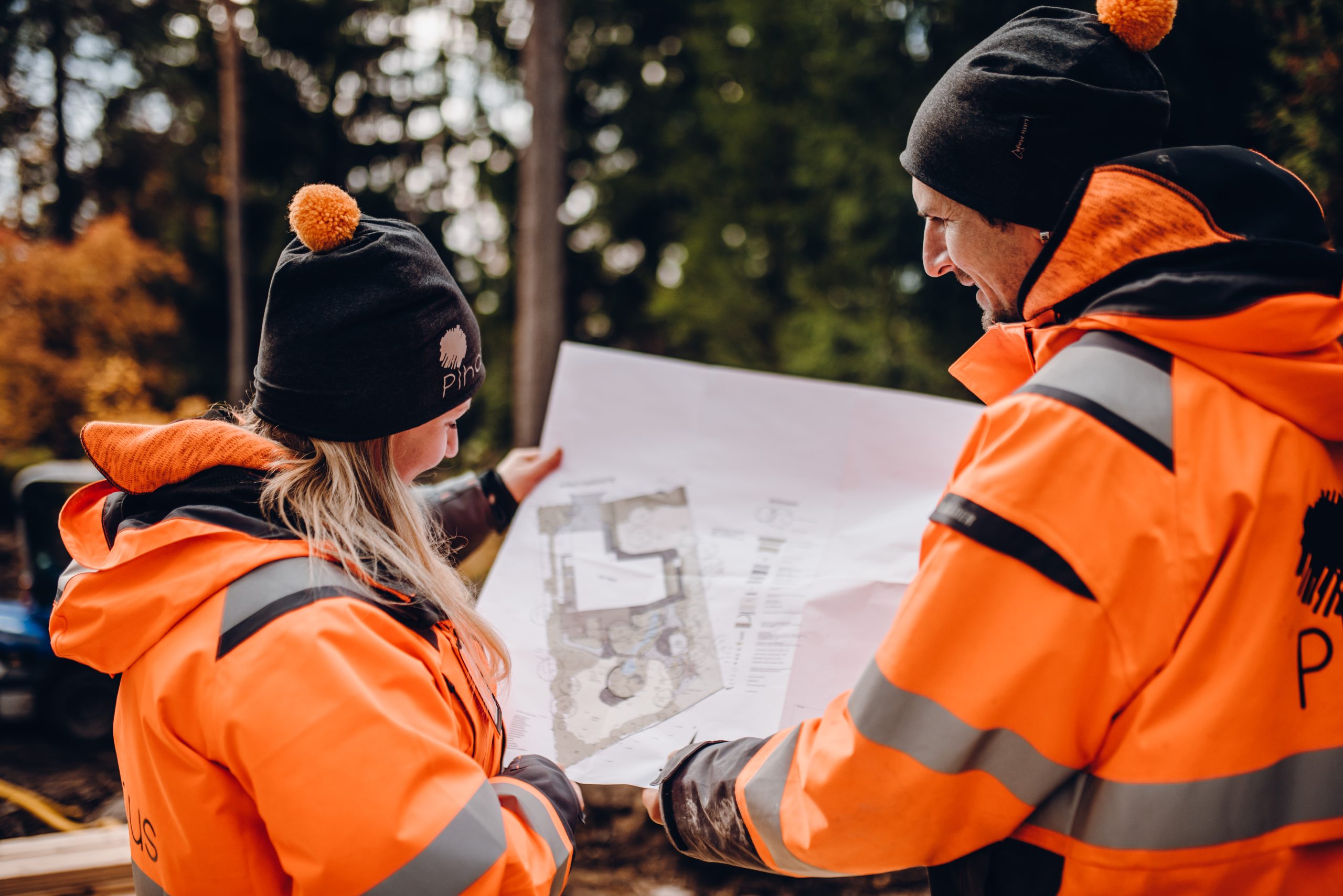 Rakennusliikkeen uudiskohteen pihasuunnitelma